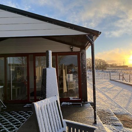 Deerfin Rentals Private Chalet With Hot Tub Ballymena Exterior foto